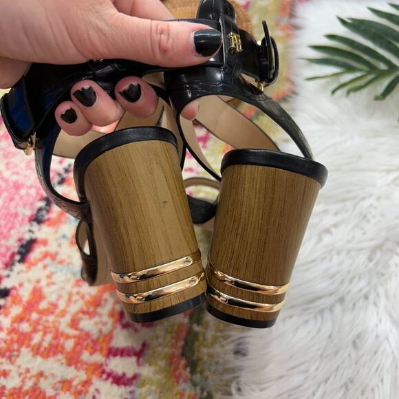 Tommy Hilfiger Neutral Black Strappy Ankle Strap Block Heels 10 - Picture 6 of 8
